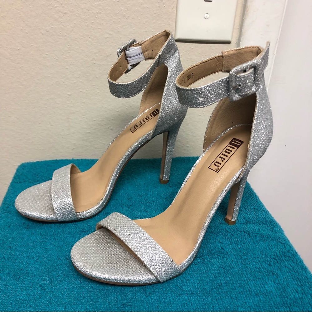 Womens Shimmering Silver Stiletto Heels
